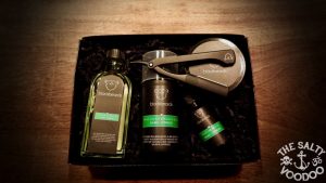 Blackbeards – Die Rasur mit Salbei, Zypresse und dem Wechsel­klingenmesser.